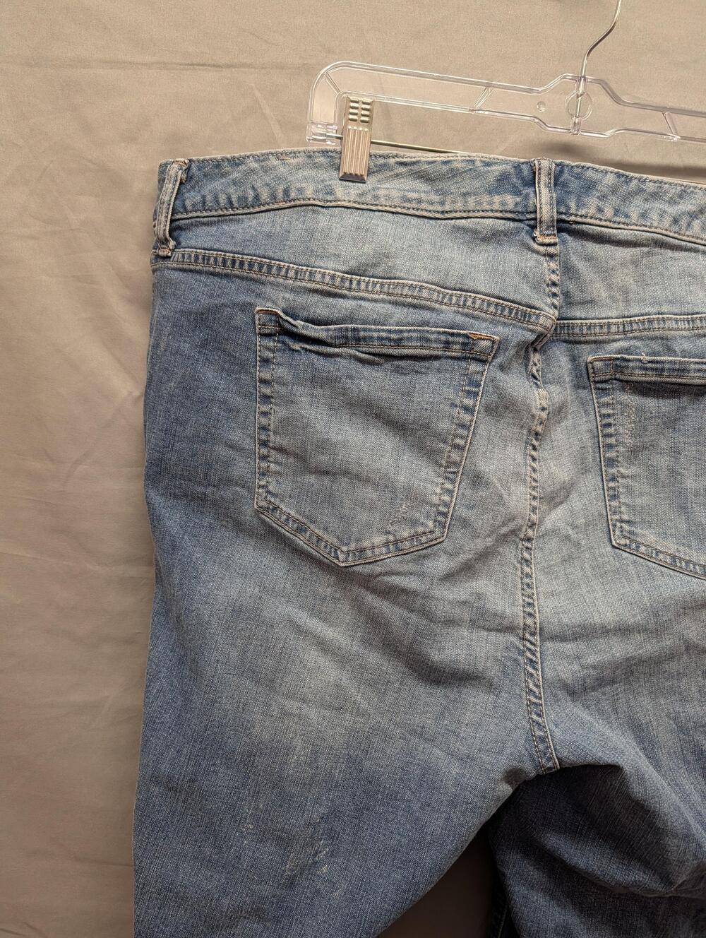 Torrid Jeans Womens 22R Plus Size Blue Distressed Ripped Light Wash Denim - Picture 13 of 16